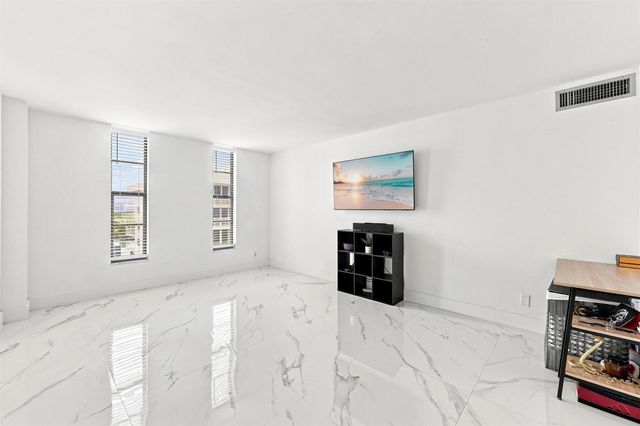 1000 S Ocean Boulevard 14o, Pompano Beach, FL 33062
