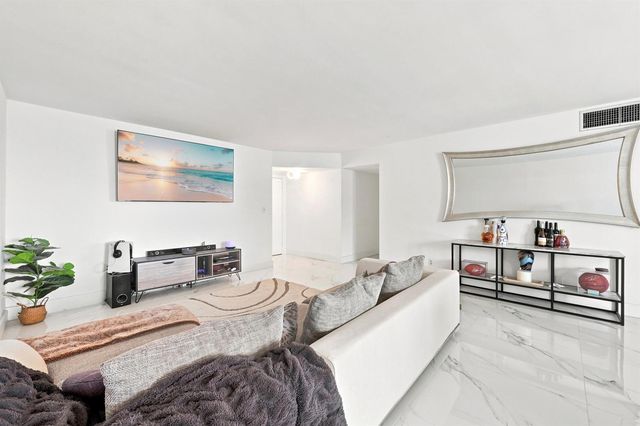 1000 S Ocean Boulevard 14o, Pompano Beach, FL 33062