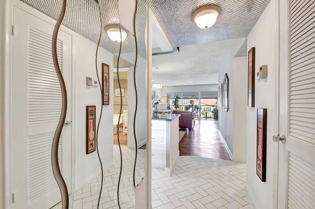 4070 Tivoli Ct 307, Lake Worth, FL 33467