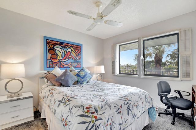 4070 Tivoli Ct 307, Lake Worth, FL 33467