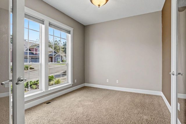 5685 Crossler Court S, Salem, OR 97306