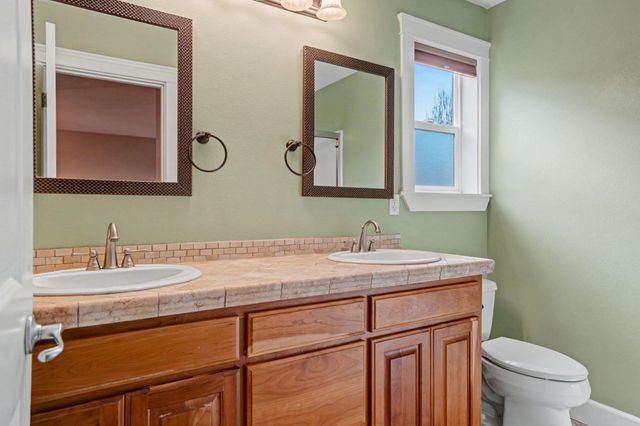 5685 Crossler Court S, Salem, OR 97306