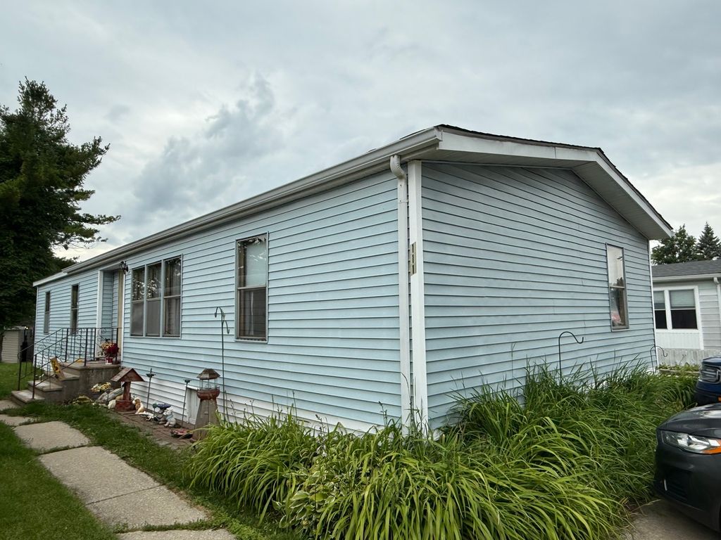 111 Huntsbridge Road, Matteson, IL 60443
