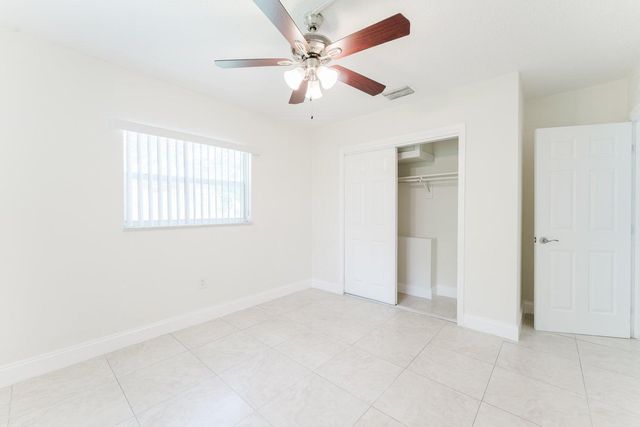 201 SW 7TH Street 9, Boca Raton, FL 33432
