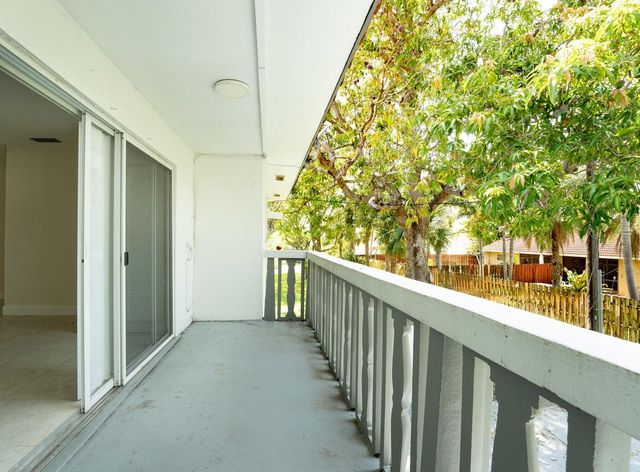 201 SW 7TH Street 9, Boca Raton, FL 33432