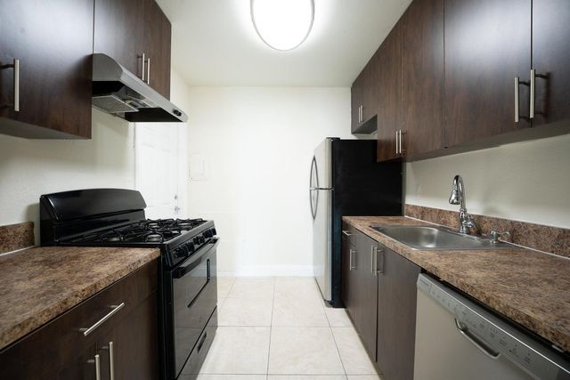 201 SW 7TH Street 9, Boca Raton, FL 33432