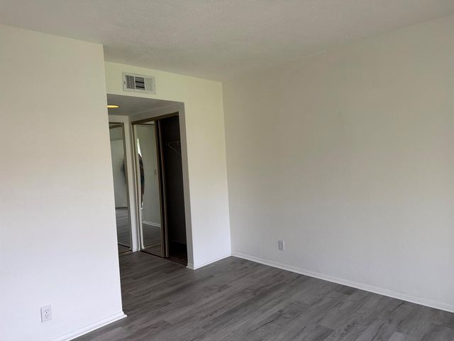 1536 SE Royal Green 201, Port St. Lucie, FL 34952