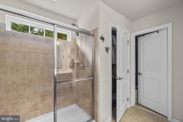 8711 FAIRWAY CT, Seven Valleys, PA 17360