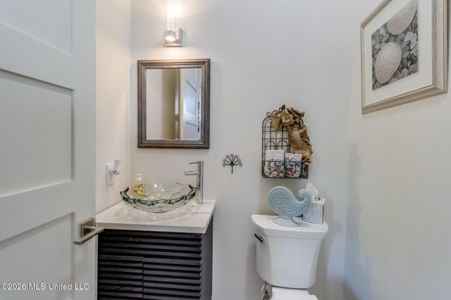 122 Seaside Oaks Drive, Pass Christian, MS 39571