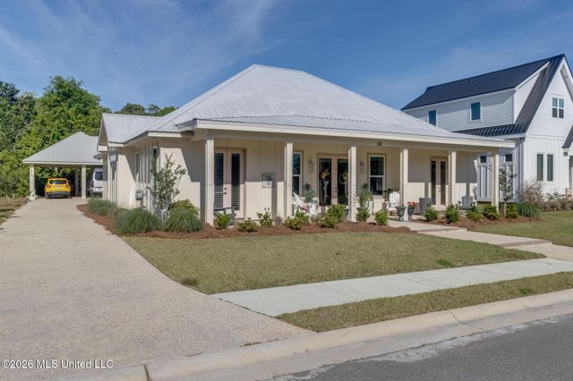 122 Seaside Oaks Drive, Pass Christian, MS 39571