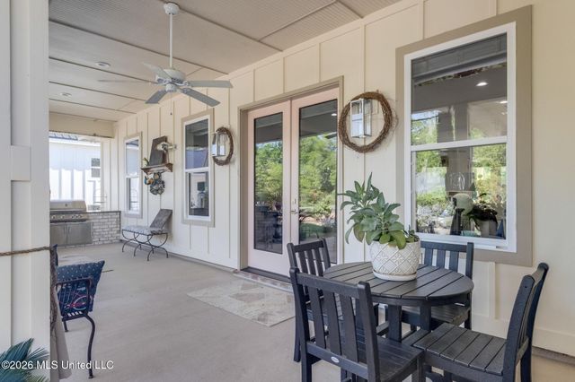 122 Seaside Oaks Drive, Pass Christian, MS 39571