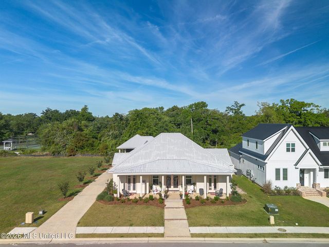 122 Seaside Oaks Drive, Pass Christian, MS 39571