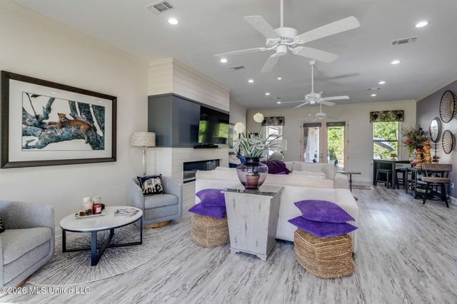 122 Seaside Oaks Drive, Pass Christian, MS 39571
