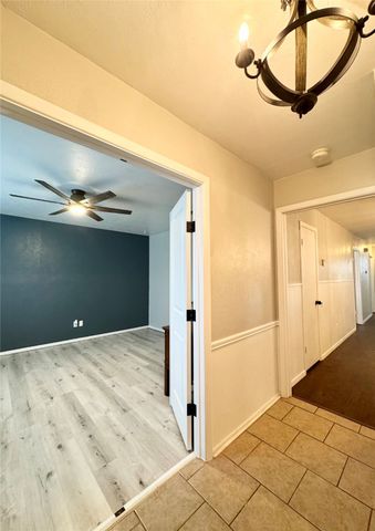 901 Gregory Avenue, Bedford, TX 76022