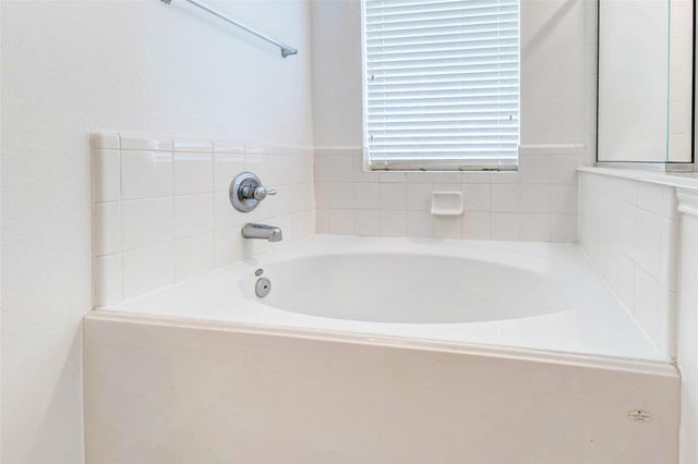 8115 Barnes Ridge Lane, Houston, TX 77072