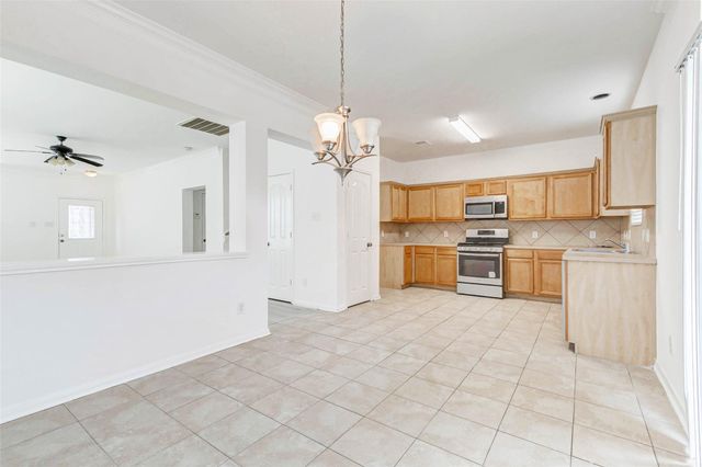 8115 Barnes Ridge Lane, Houston, TX 77072