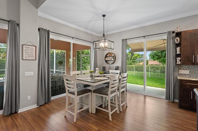 8488 Beaconhill Road, Palm Beach Gardens, FL 33410