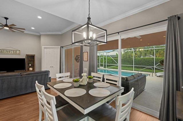 8488 Beaconhill Road, Palm Beach Gardens, FL 33410