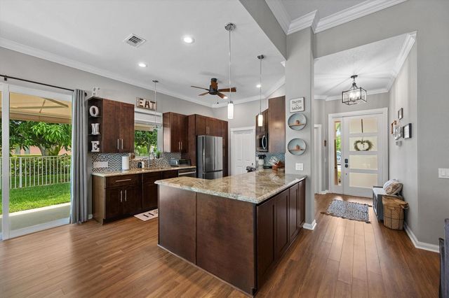 8488 Beaconhill Road, Palm Beach Gardens, FL 33410