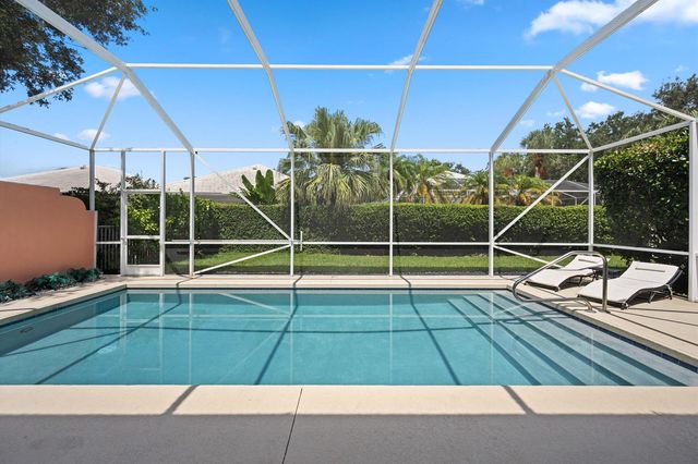 8488 Beaconhill Road, Palm Beach Gardens, FL 33410