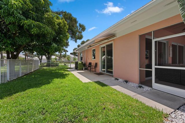 8488 Beaconhill Road, Palm Beach Gardens, FL 33410