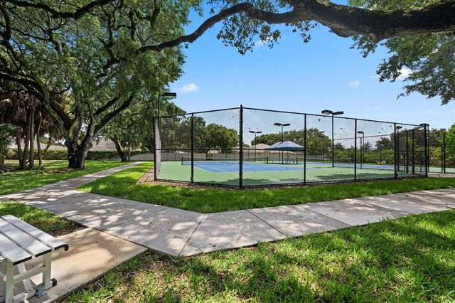 8488 Beaconhill Road, Palm Beach Gardens, FL 33410