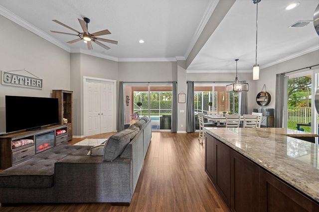 8488 Beaconhill Road, Palm Beach Gardens, FL 33410
