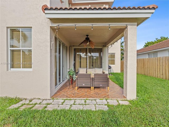 8542 NW 111th Court, Doral, FL 33178