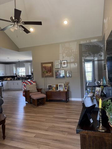731 Mount Vernon Rd, Bethpage, TN 37022