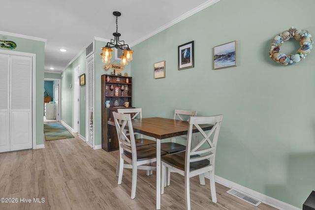 1305 Carolina Beach Avenue N Apt 1a, Carolina Beach, NC 28428
