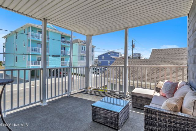 1305 Carolina Beach Avenue N Apt 1a, Carolina Beach, NC 28428
