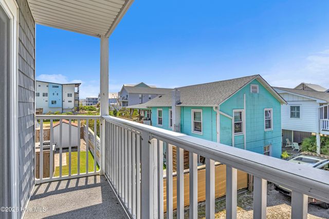 1305 Carolina Beach Avenue N Apt 1a, Carolina Beach, NC 28428