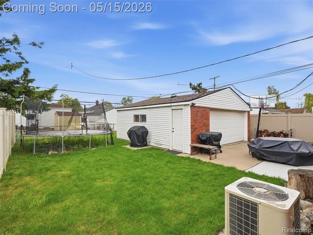 14886 Arlington Avenue, Allen Park, MI 48101