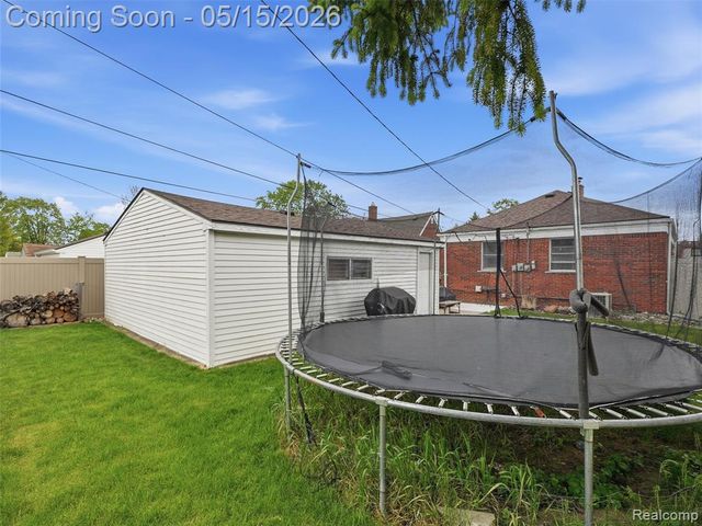 14886 Arlington Avenue, Allen Park, MI 48101
