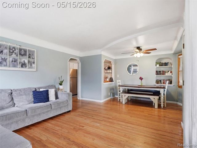 14886 Arlington Avenue, Allen Park, MI 48101