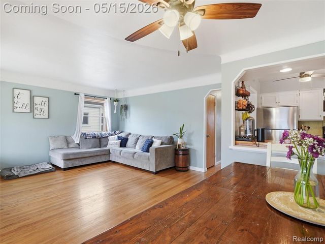 14886 Arlington Avenue, Allen Park, MI 48101
