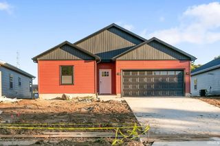 1713 Thornhill Drive, South Bend, IN 46614