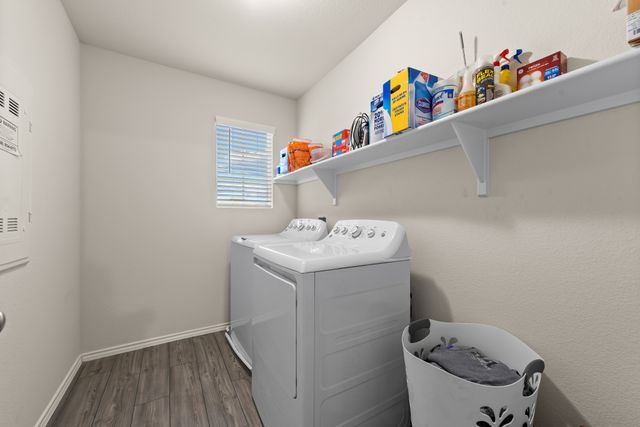 1831 Ballinger Drive, Forney, TX 75126