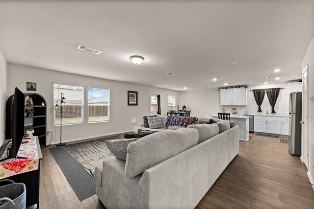 1831 Ballinger Drive, Forney, TX 75126