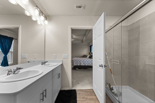 1831 Ballinger Drive, Forney, TX 75126