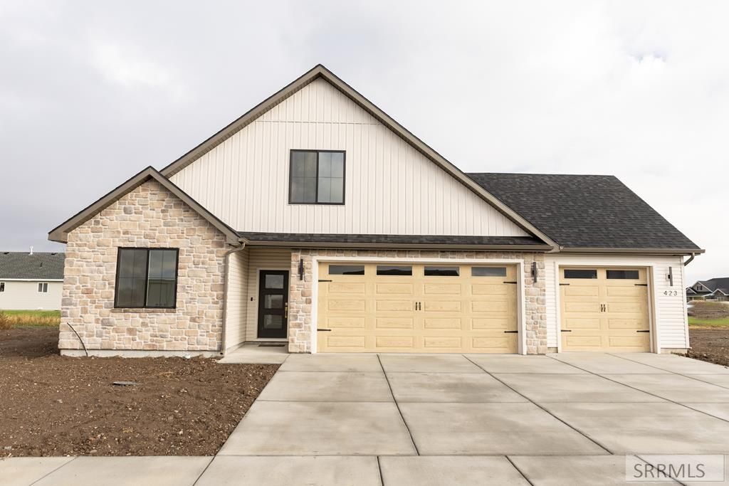 423 Camas Street, Sugar City, ID 83448