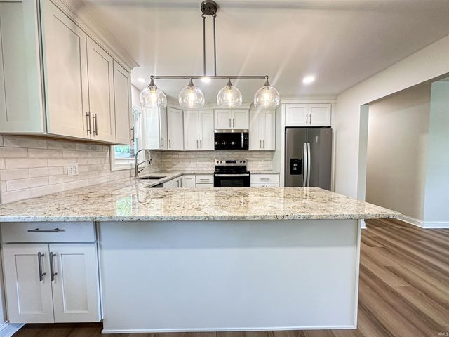 3600 W Petty Road, Muncie, IN 47304