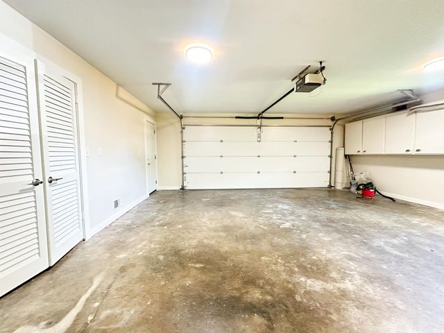 3600 W Petty Road, Muncie, IN 47304