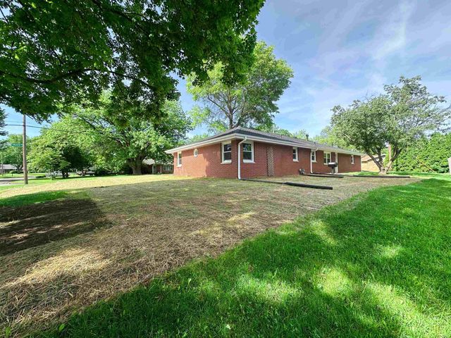 3600 W Petty Road, Muncie, IN 47304
