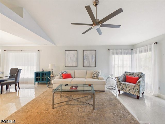 27171 Enclave DR, Bonita Springs, FL 34134