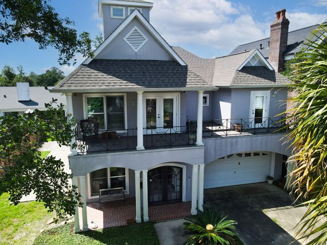 219 Shell Beach Dr, Lake Charles, LA 70601