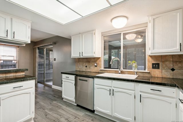 4631 BARHILL ST, San Antonio, TX 78217