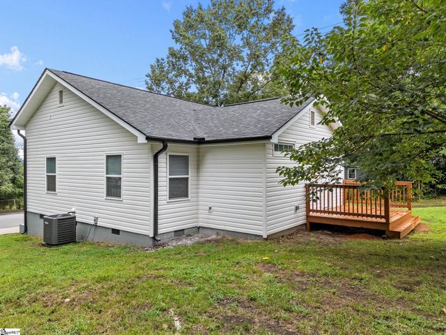 206 Claremont Street, Gaffney, SC 29341
