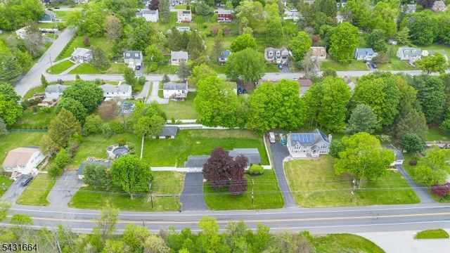 323 Main St, Ogdensburg Boro, NJ 07439
