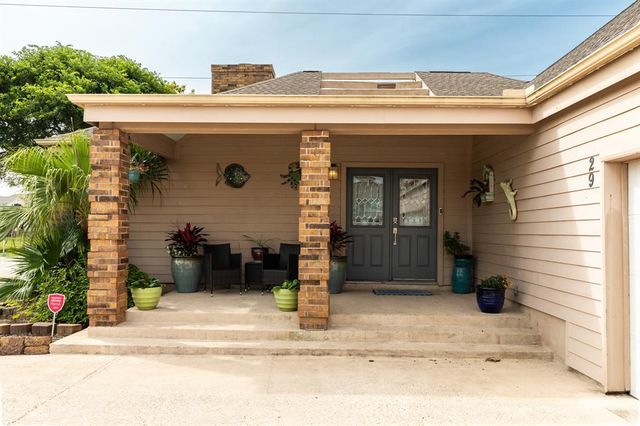 29 Quintana Drive, Galveston, TX 77554